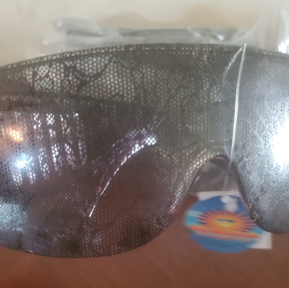 Sunglasses - Picture 6 of 6